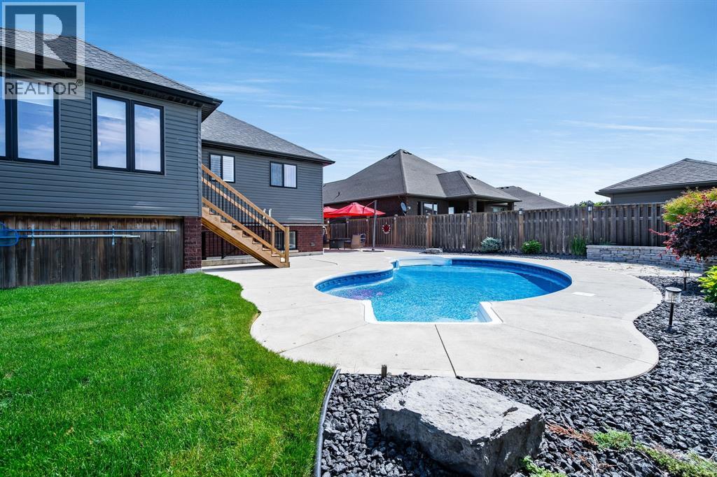 64 Valencia DRIVE - 40