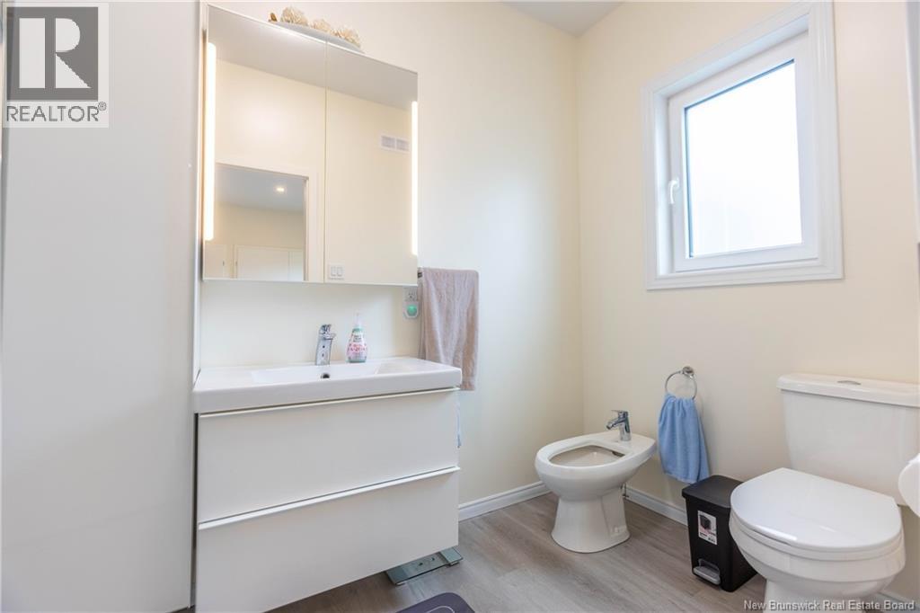 286 Mount View Road - 23