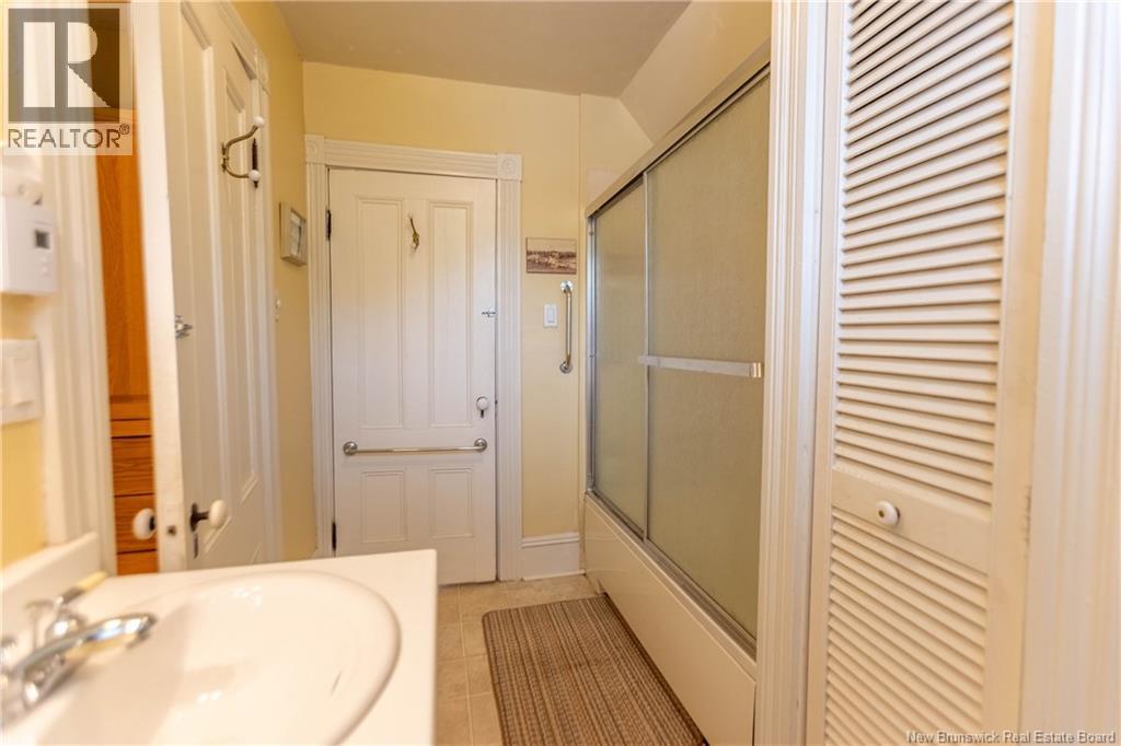 51 Salem Street - Image 32