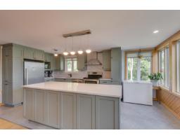 126-129 Ch. Richard, Bouchette, QC J0X1E0 Photo 32