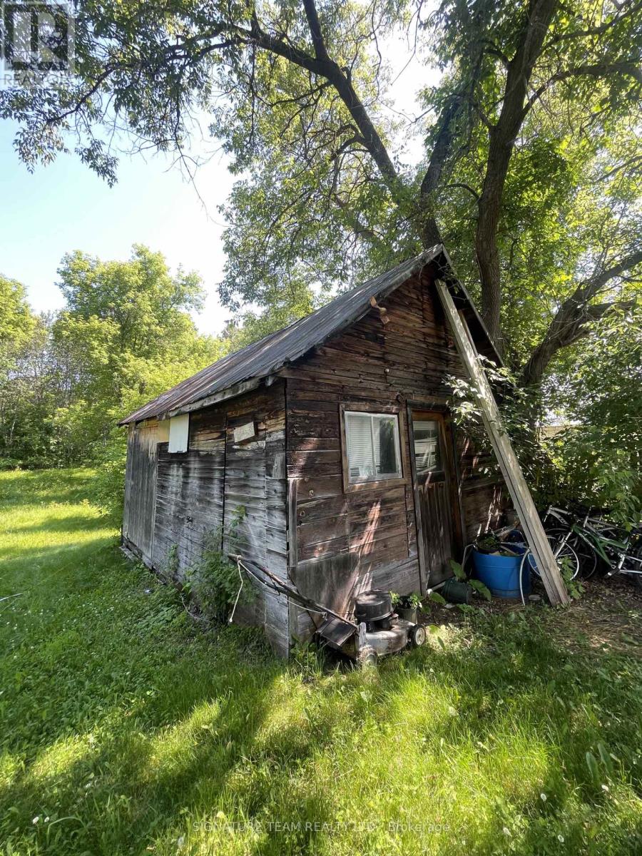 207 JANE STREET - 4