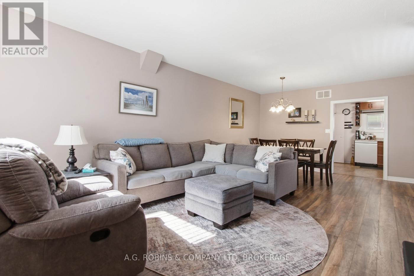 4 CLIFFORD AVENUE - Image 16