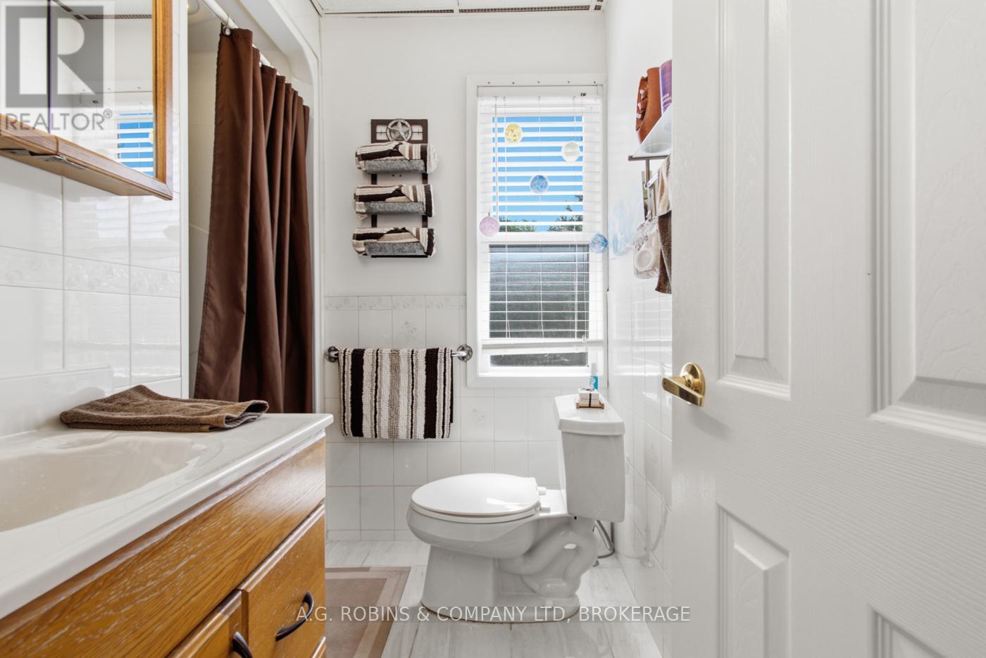 4 CLIFFORD AVENUE - Image 20