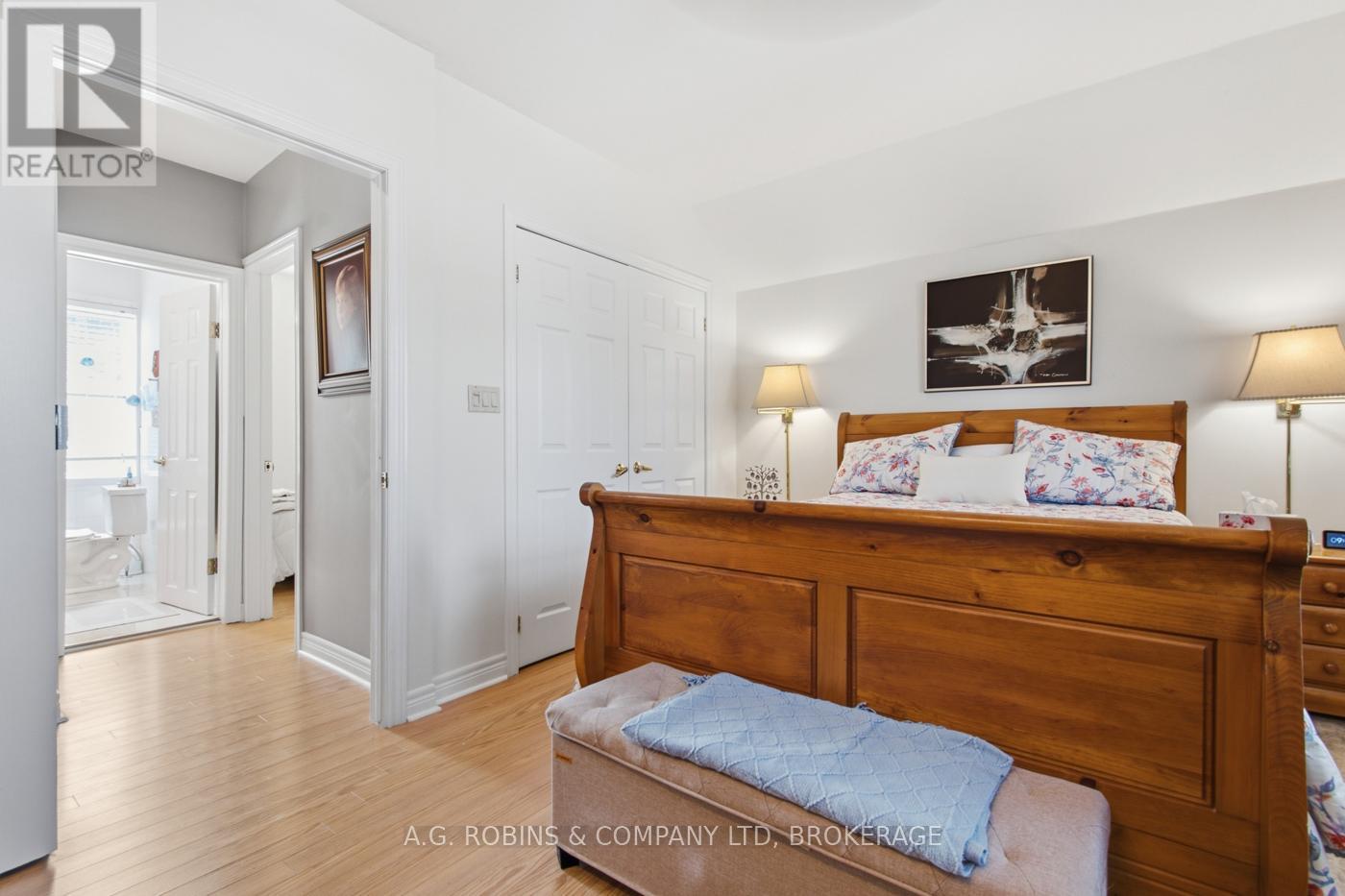 4 CLIFFORD AVENUE - Image 23