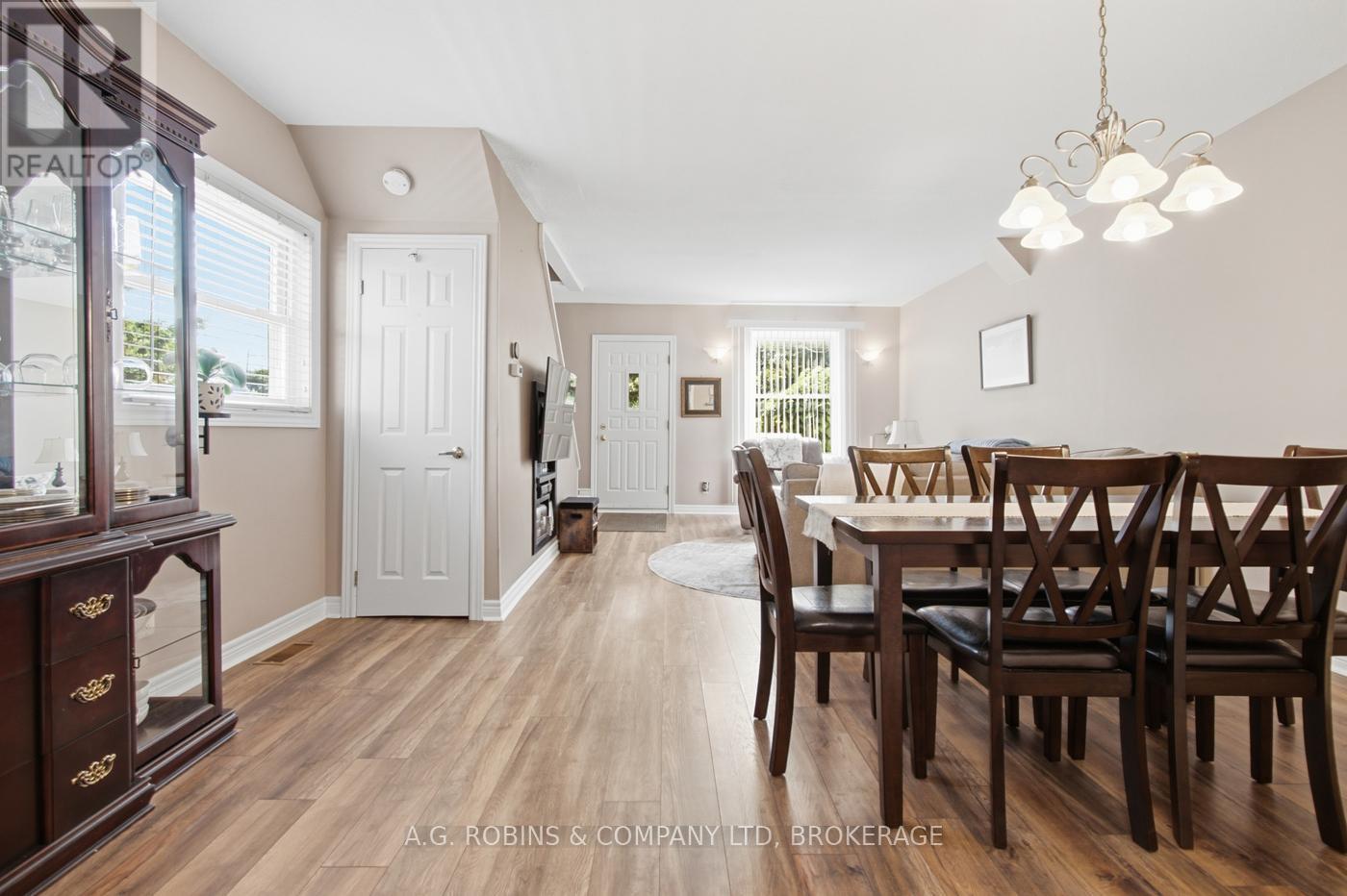 4 CLIFFORD AVENUE - Image 6