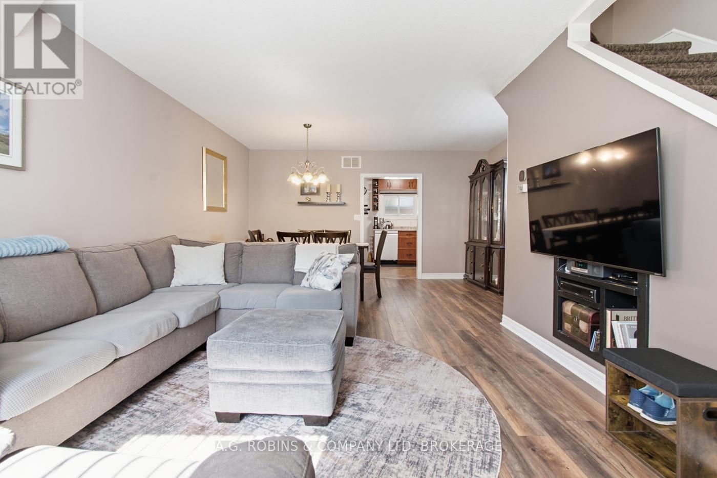 4 CLIFFORD AVENUE - Image 7