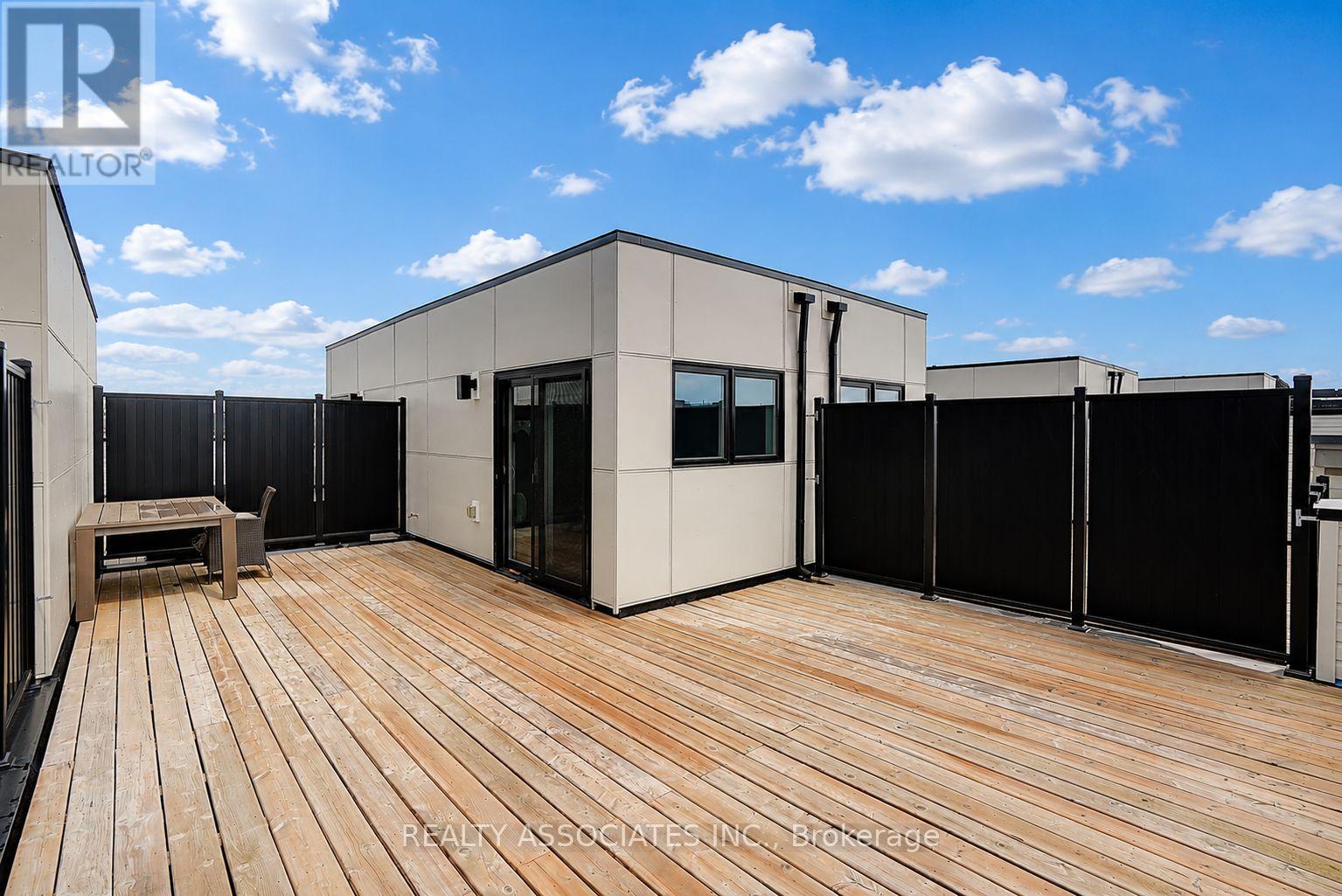 4 GILBERT WRIGHT AVENUE - 25