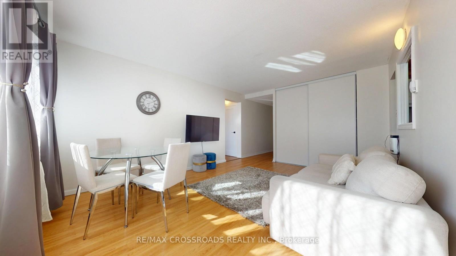#208 715 DON MILLS ROAD - 16