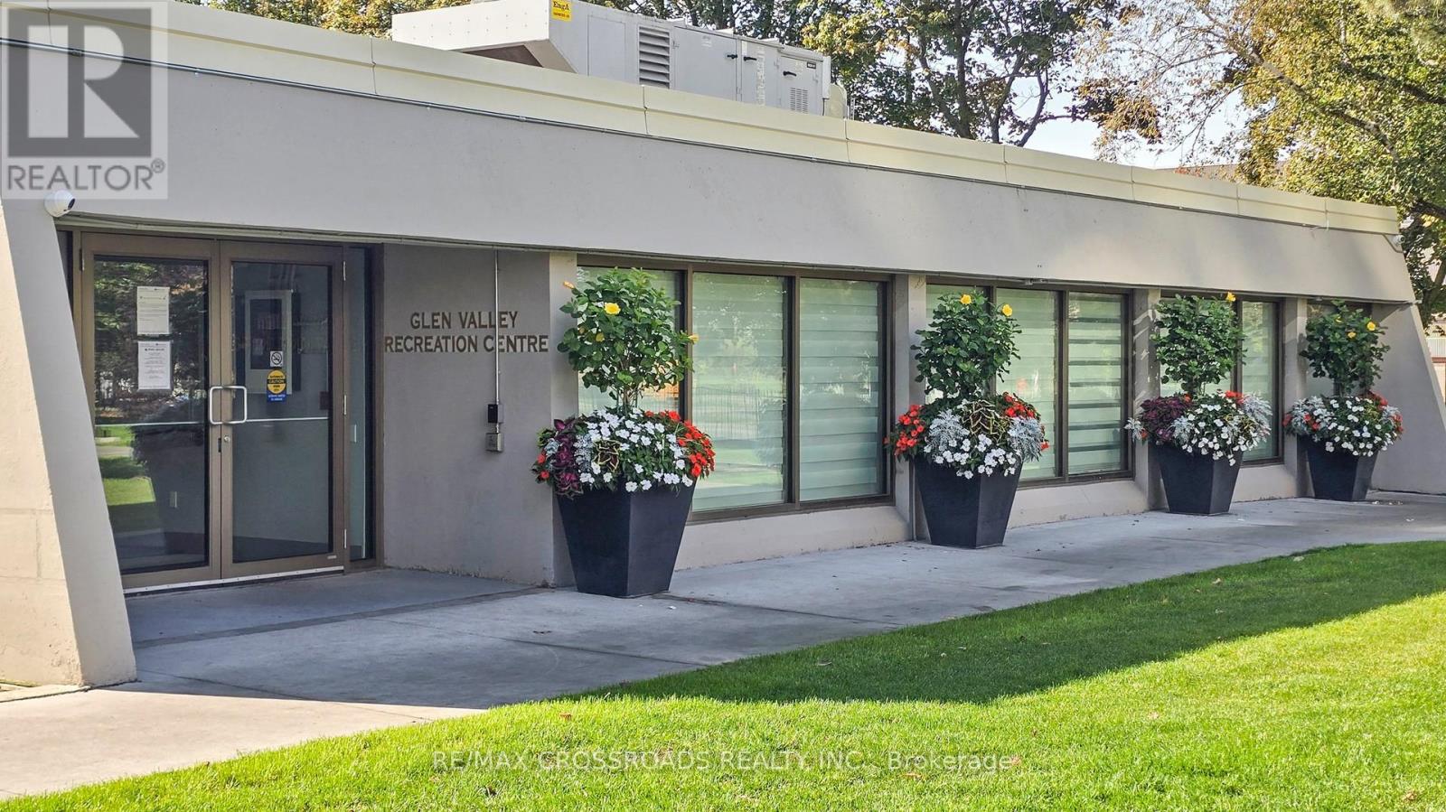 #208 715 DON MILLS ROAD - 31