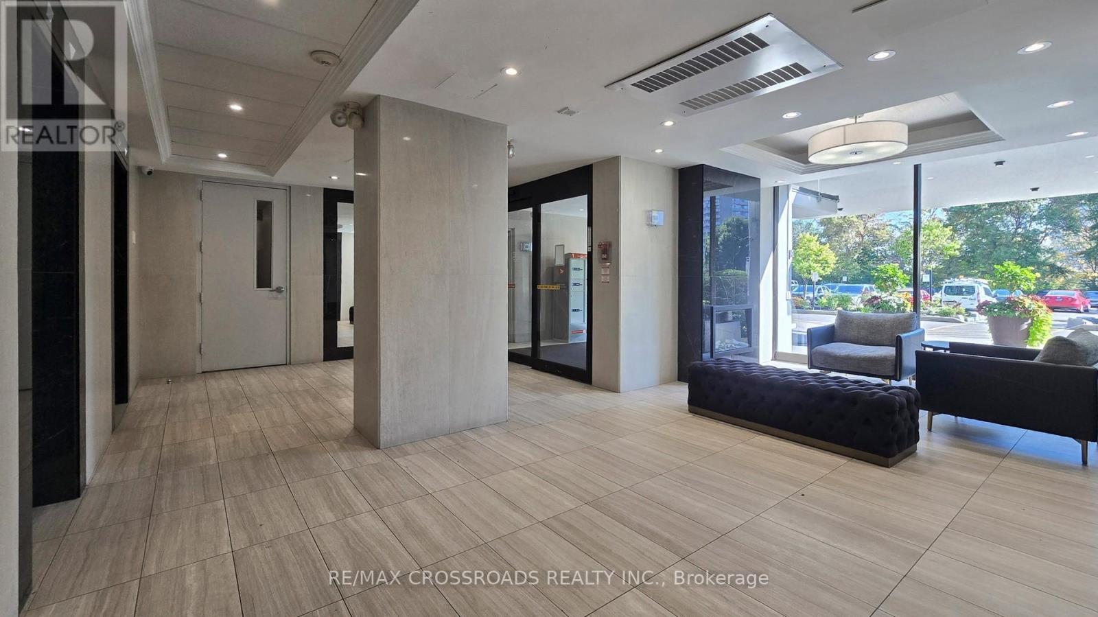 #208 715 DON MILLS ROAD - 7
