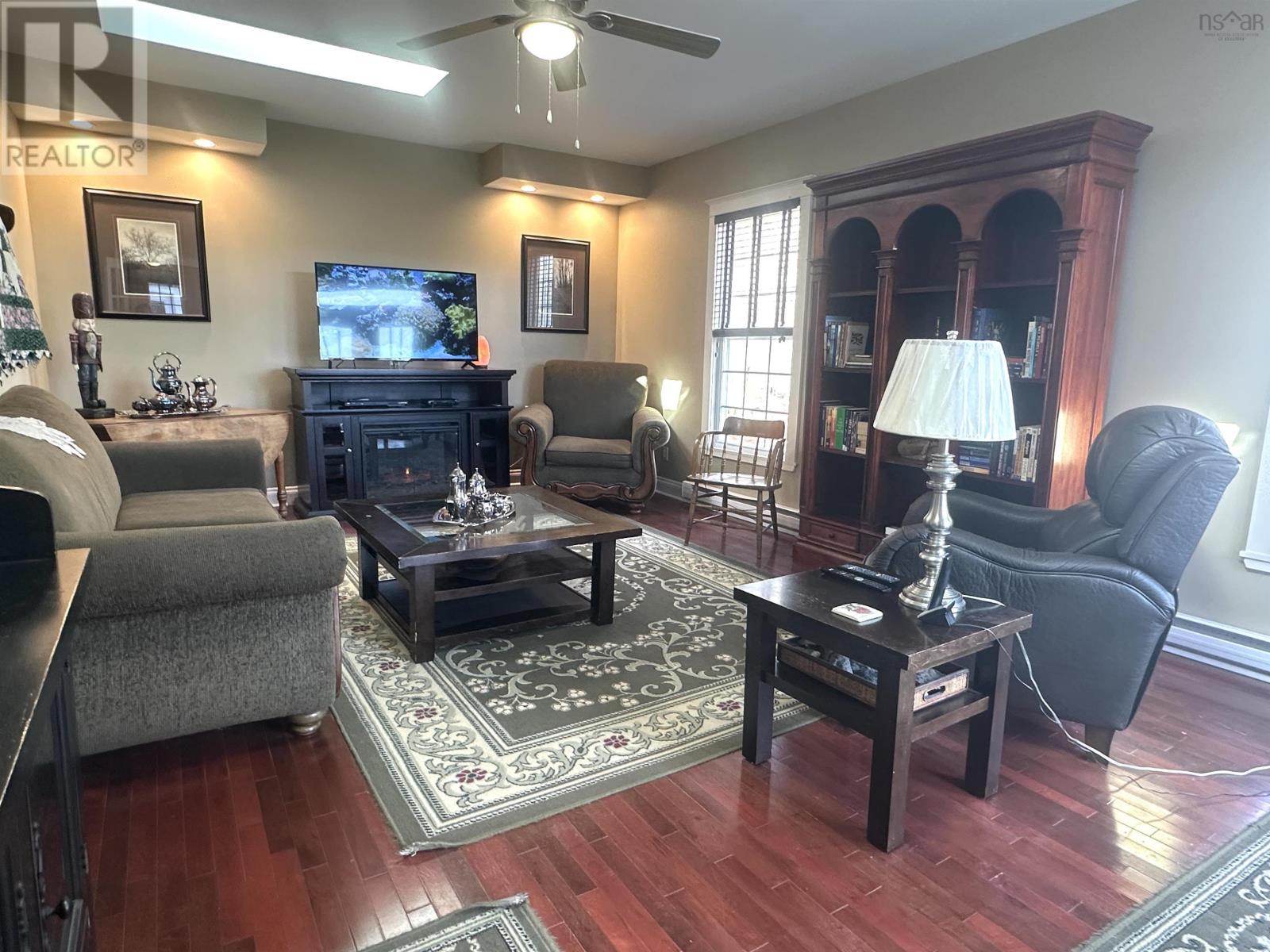 86 West Street - 10