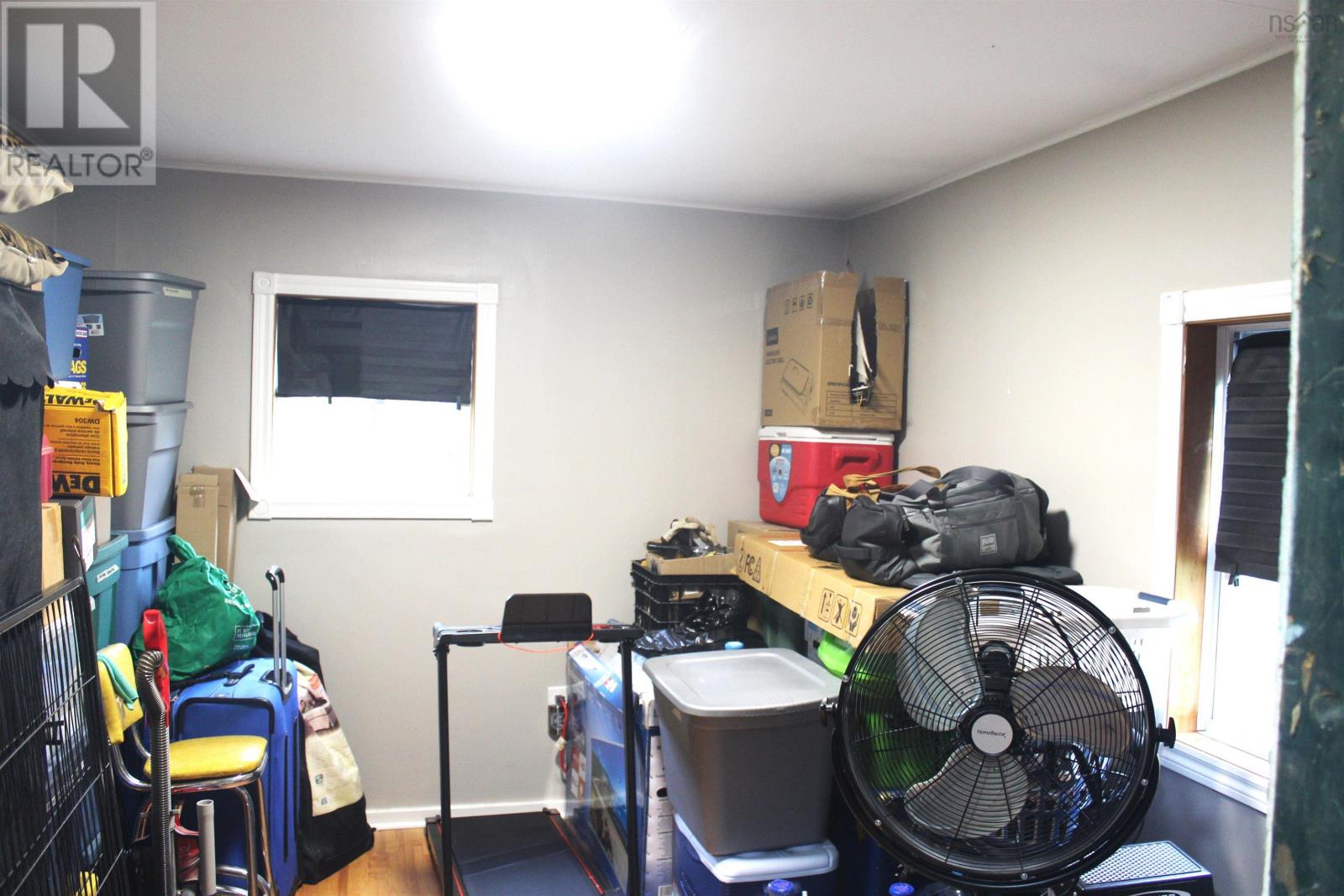9916 St Margarets Bay Road - 11