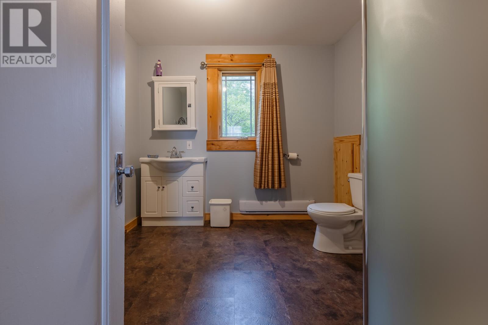 7 Pioneer Street - Image 7