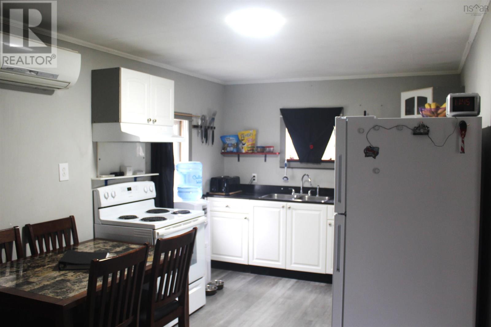 9916 St Margarets Bay Road - 2
