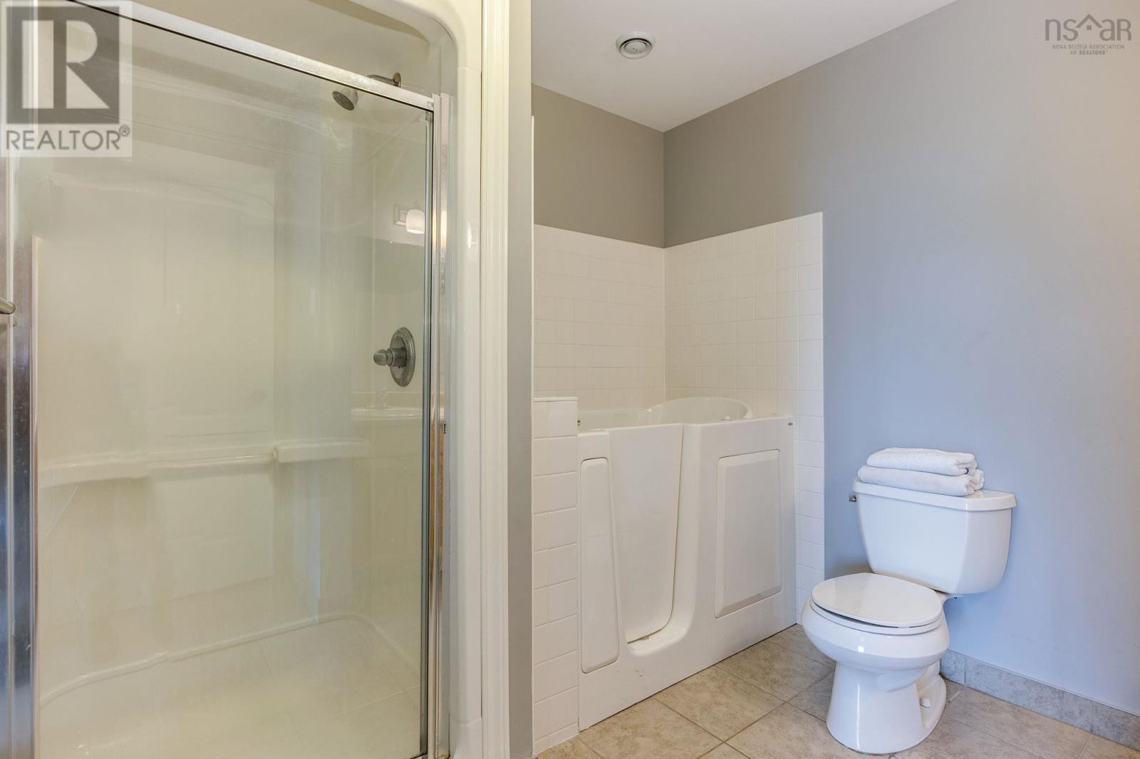 #402 5839 Cunard Street - 34