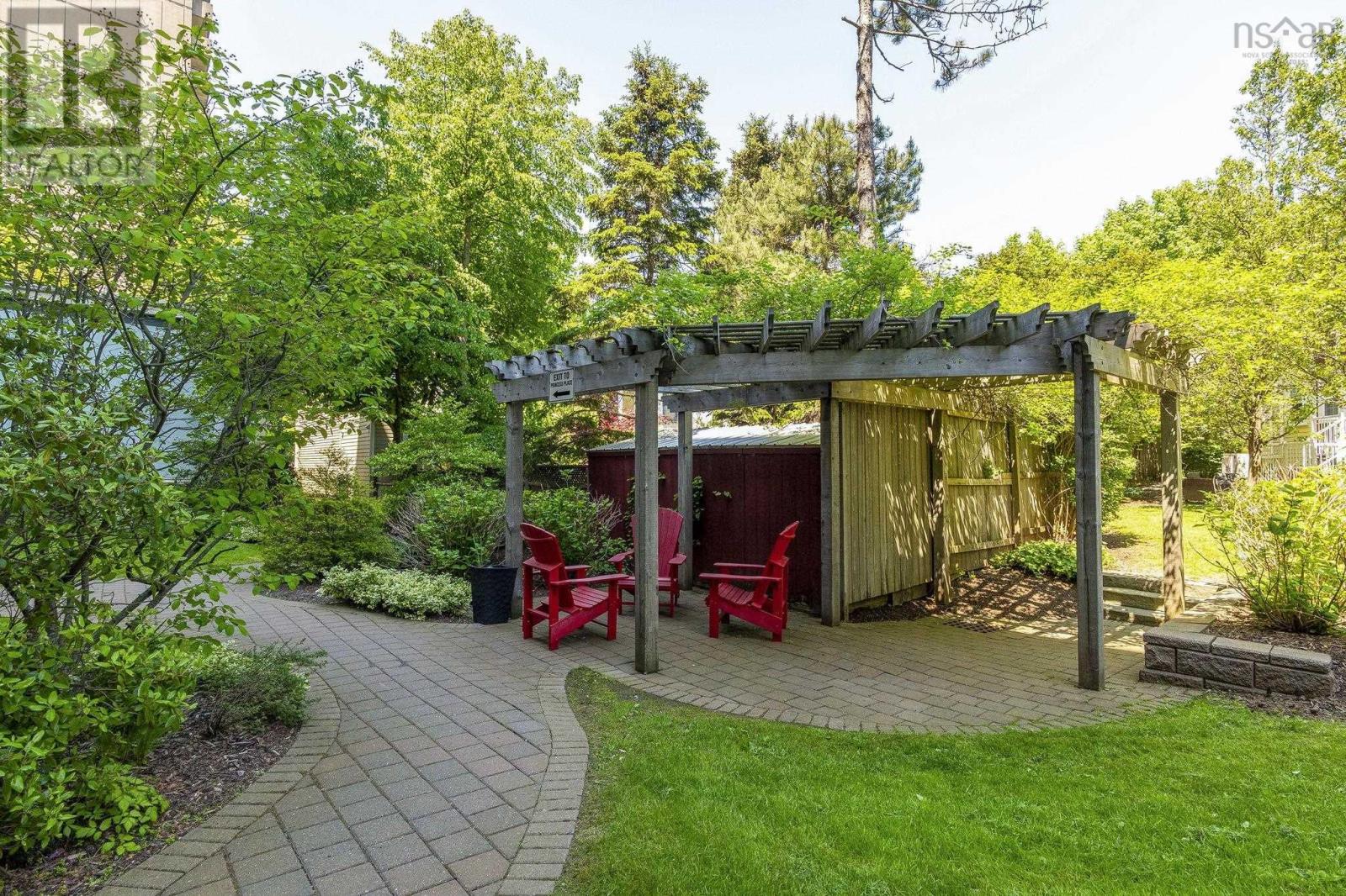 #402 5839 Cunard Street - 43