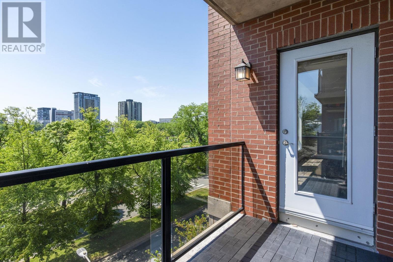 #402 5839 Cunard Street - 48