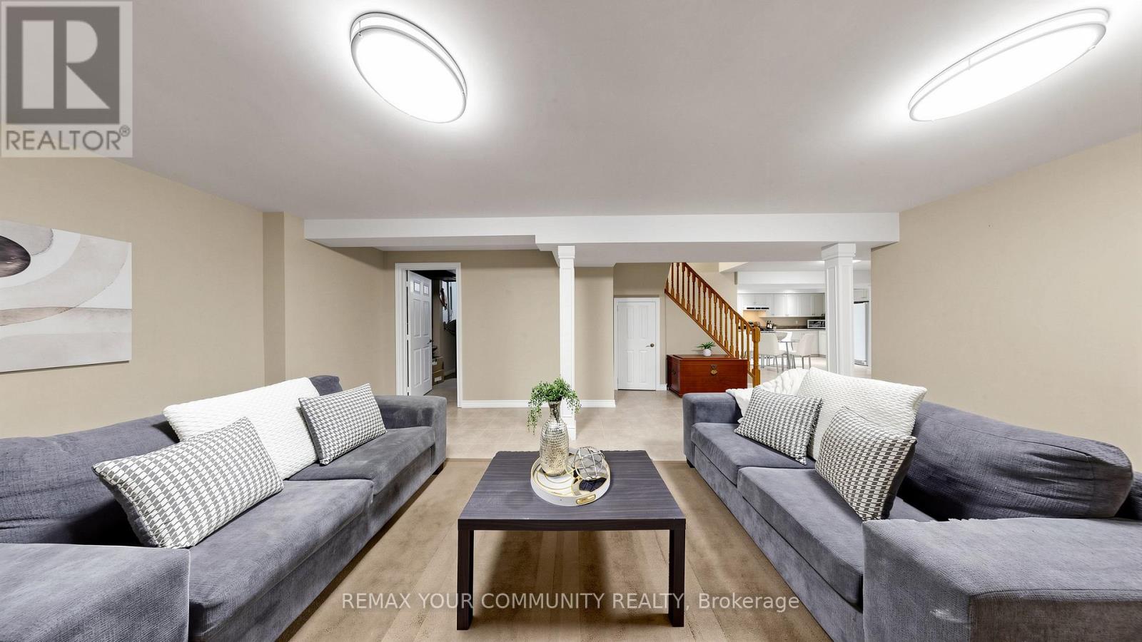 19 IVANO MEWS - 29