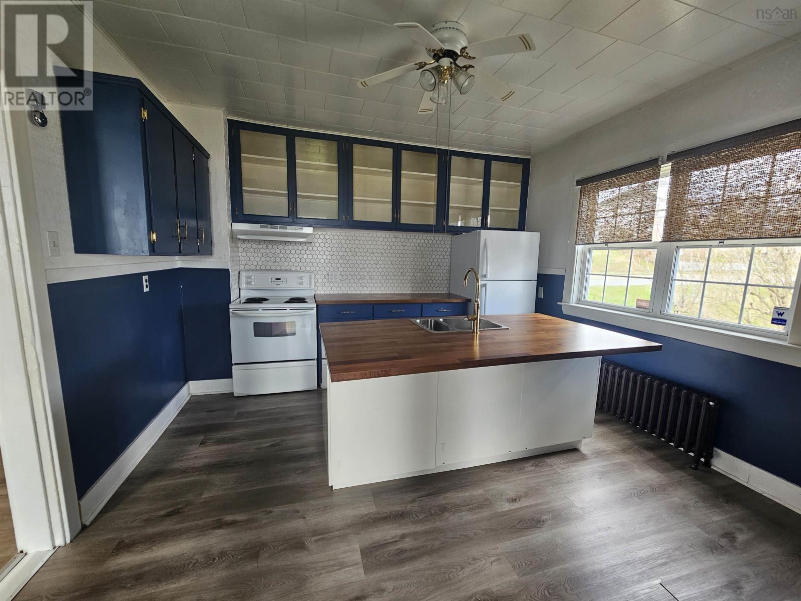 455 Purves Street - 15