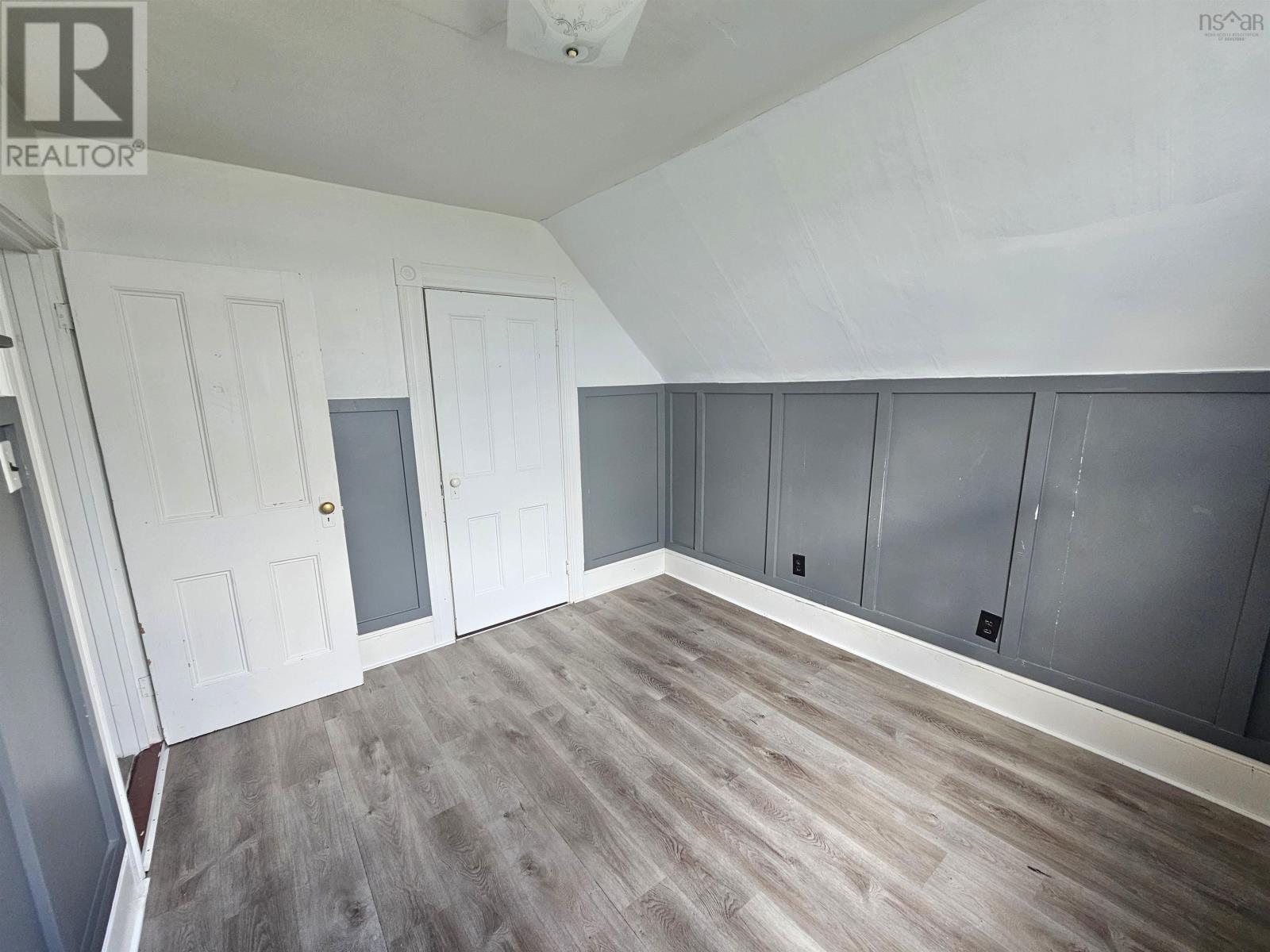455 Purves Street - 22