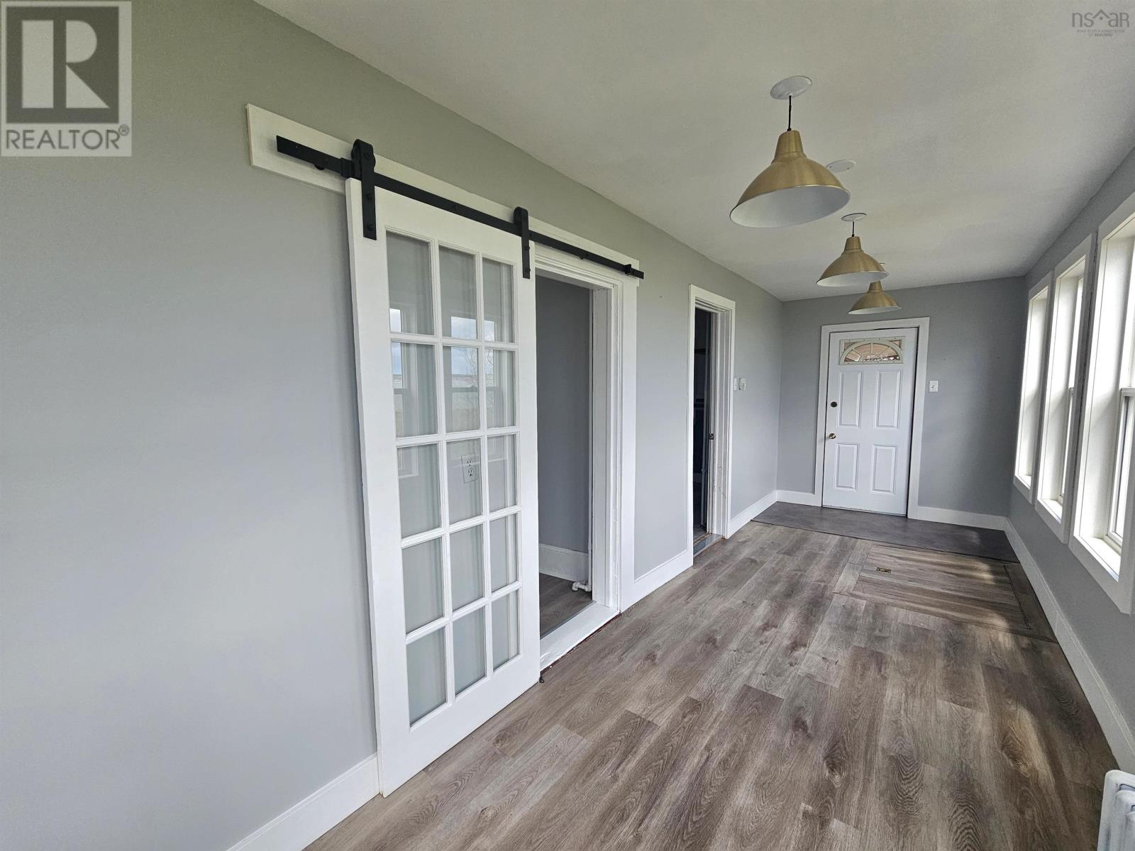455 Purves Street - 7