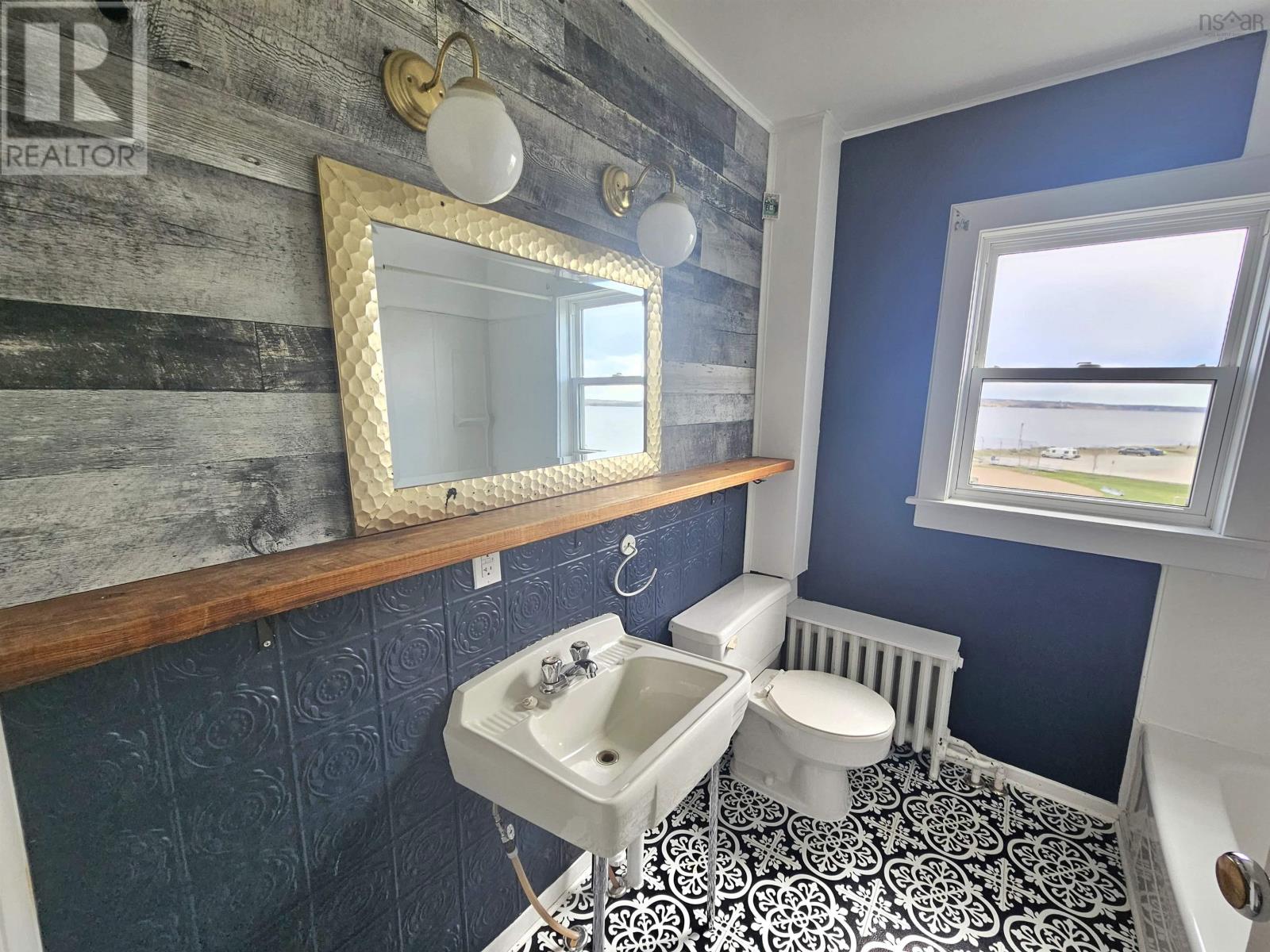 455 Purves Street - 25