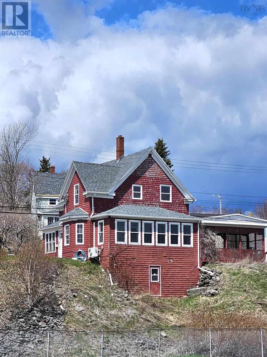 455 Purves Street - 29