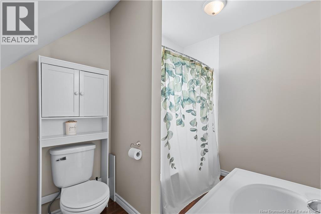 24 South Canaan Road - Image 17