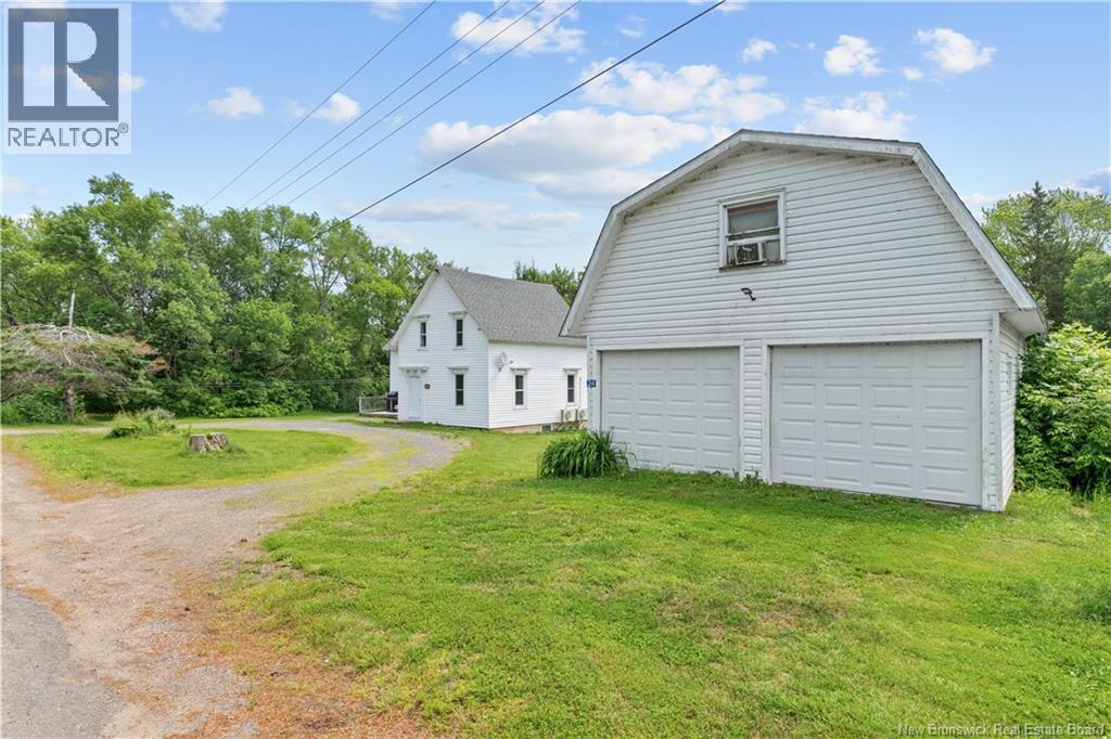 24 South Canaan Road - Image 4