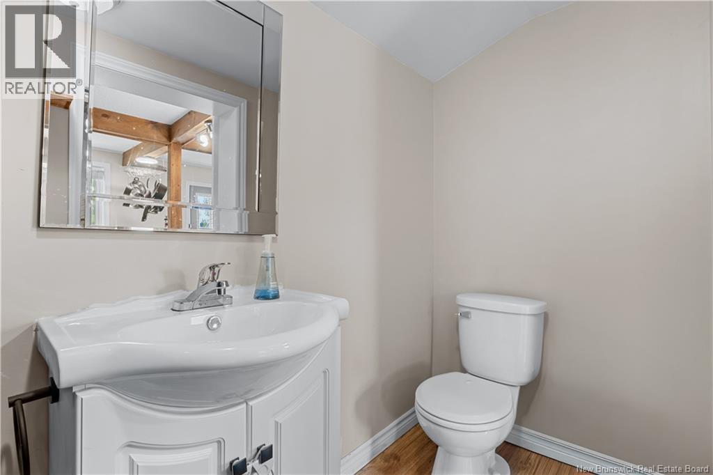 24 South Canaan Road - 10