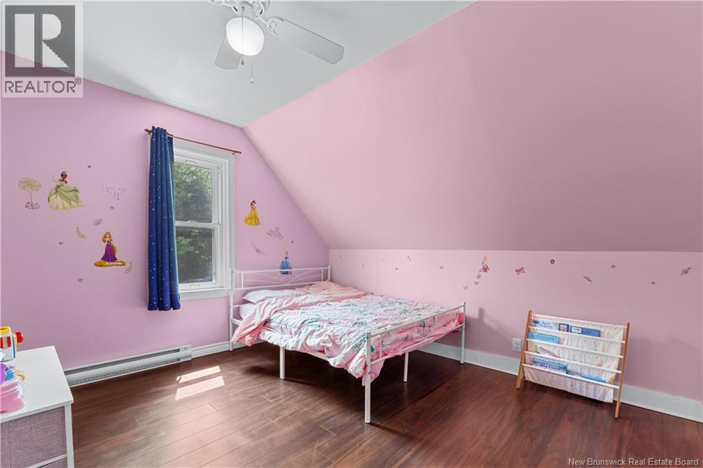 24 South Canaan Road - Image 18