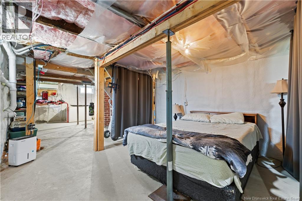 24 South Canaan Road - Image 25