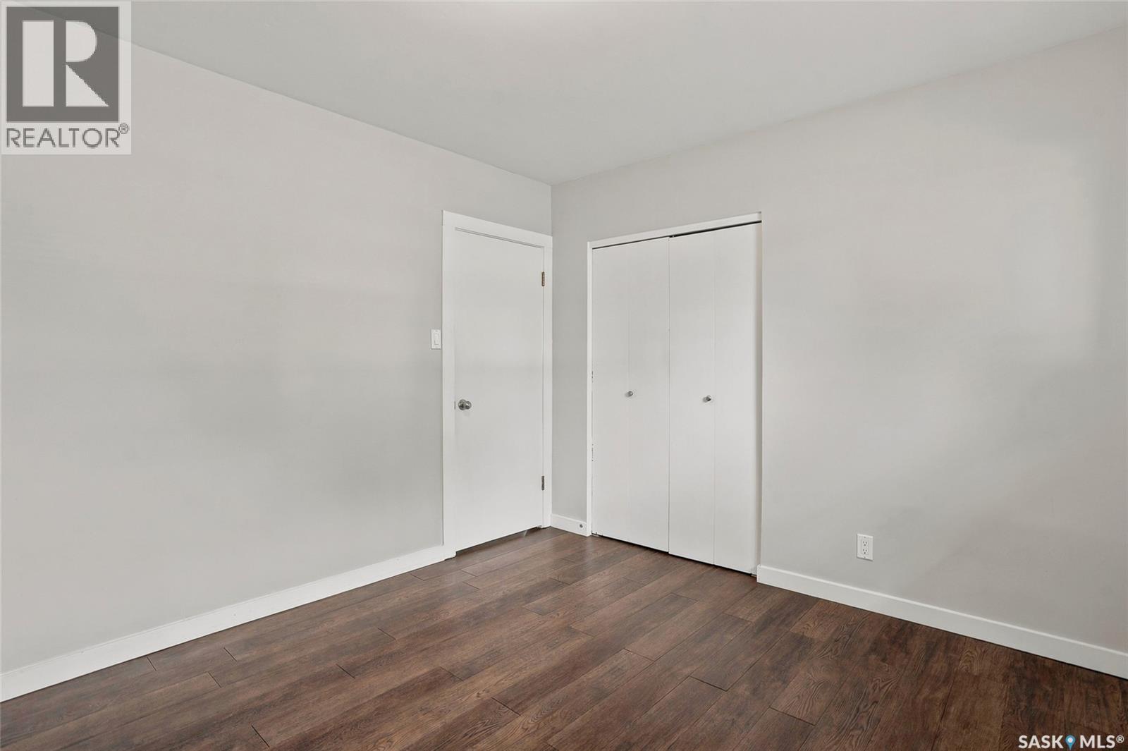 322 Witney AVENUE N — photo 15