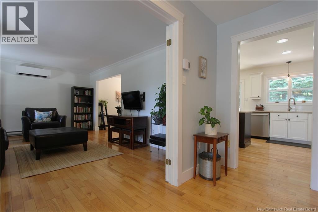 10 Princeton Avenue - 13