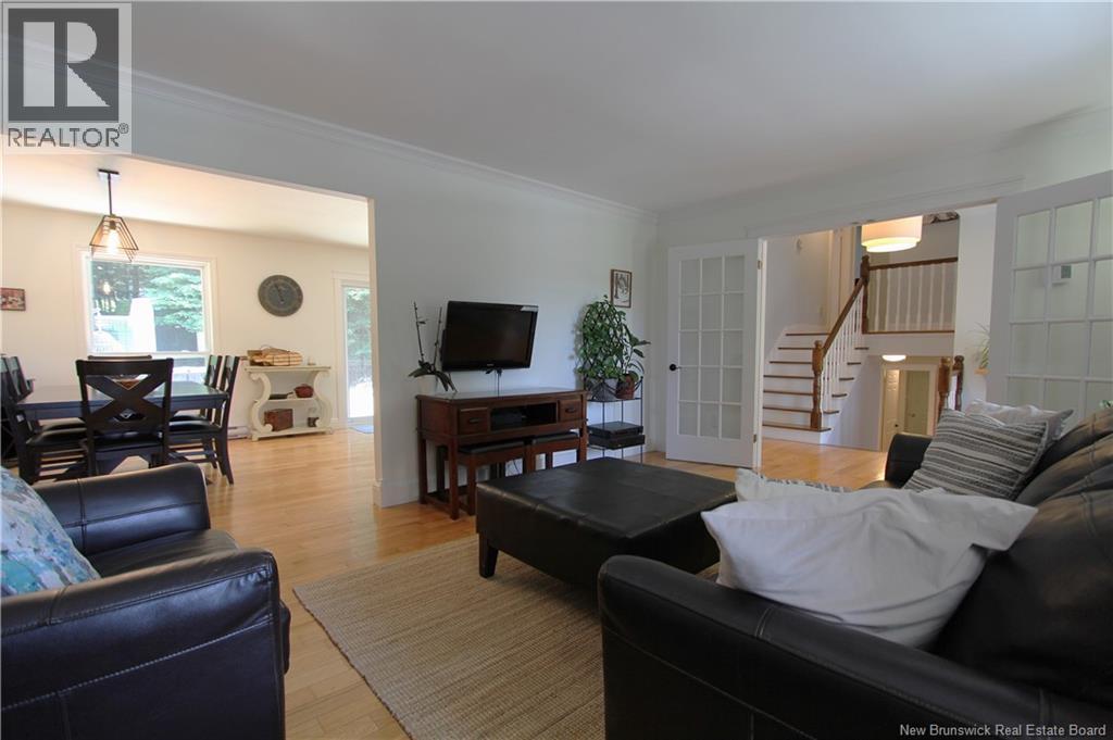 10 Princeton Avenue - 16