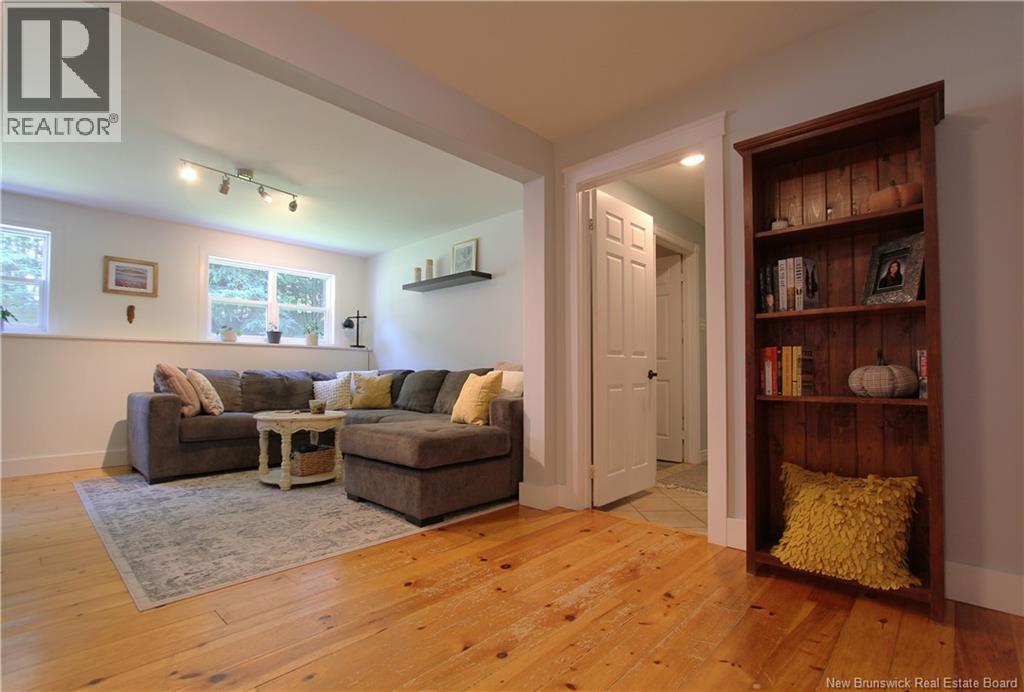 10 Princeton Avenue - 36