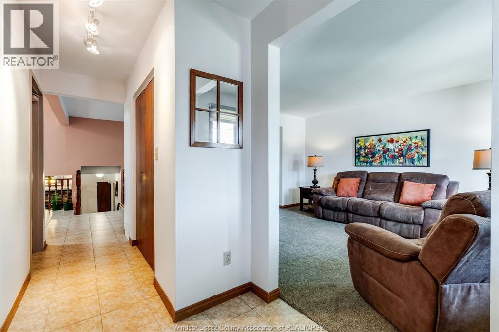 8418 Kingston - 2