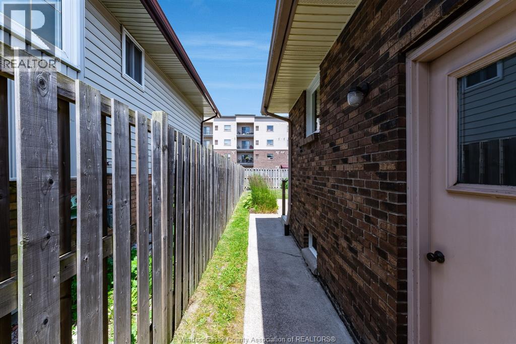 8418 Kingston - 38