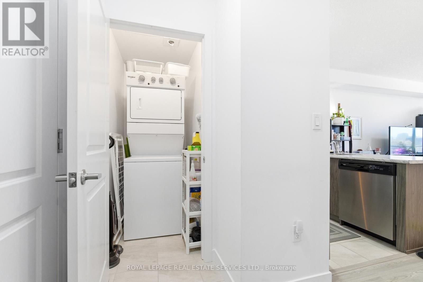 #221 460 DUNDAS STREET E - 16