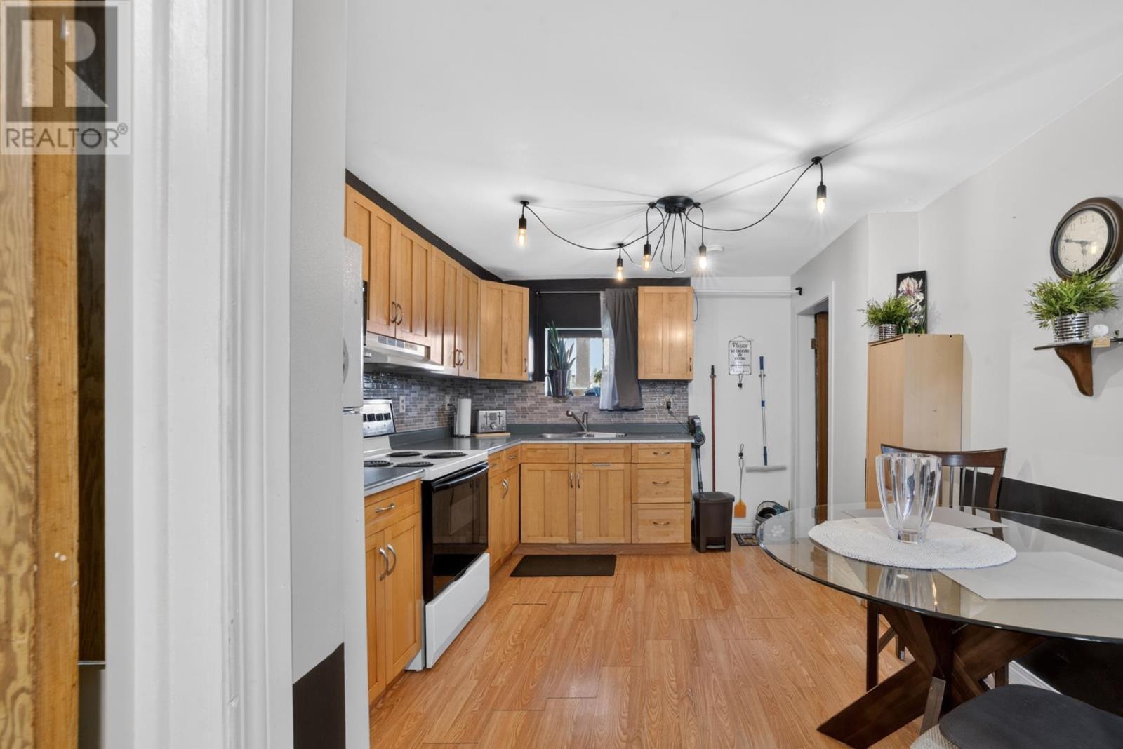 415 First Street South - 12
