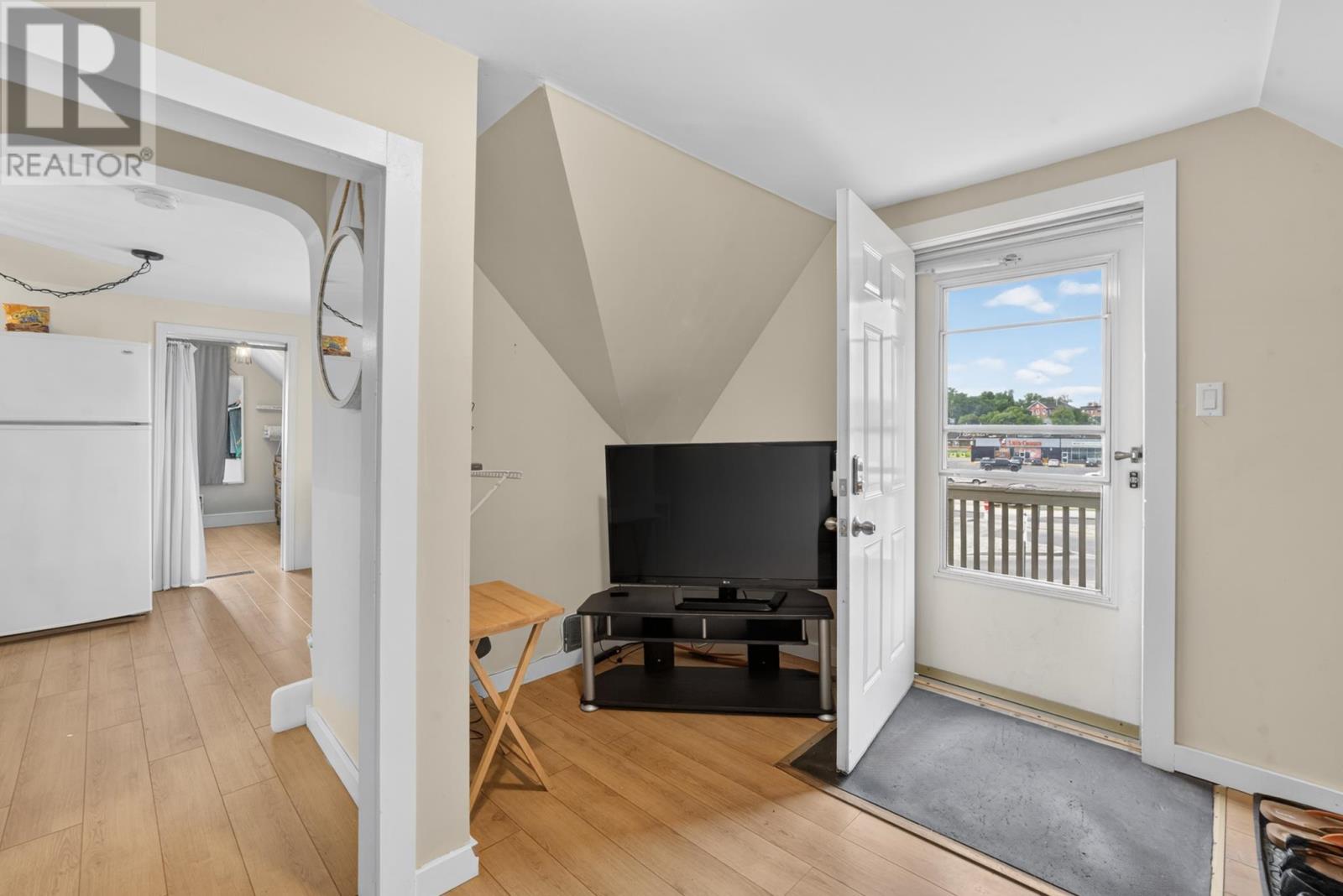 415 First Street South - 17