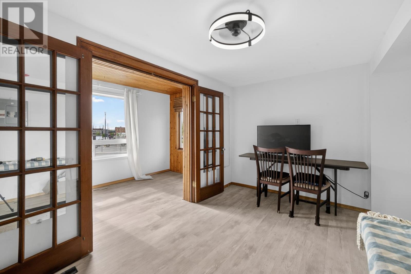 415 First Street South - 27