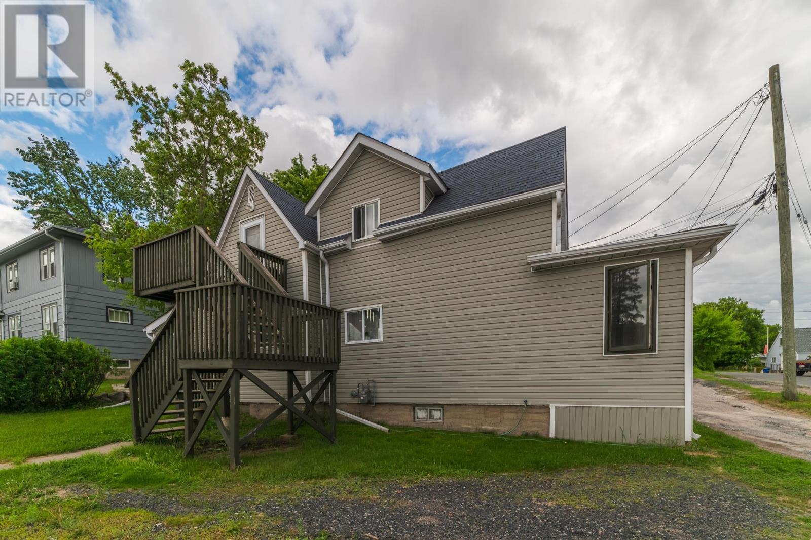 415 First Street South - 39