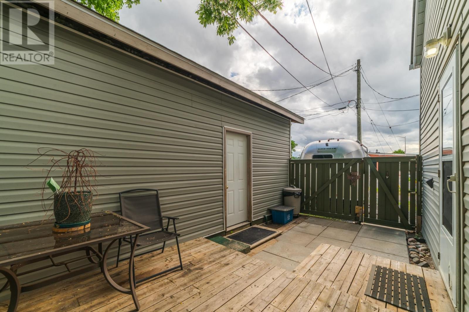 415 First Street South - 44