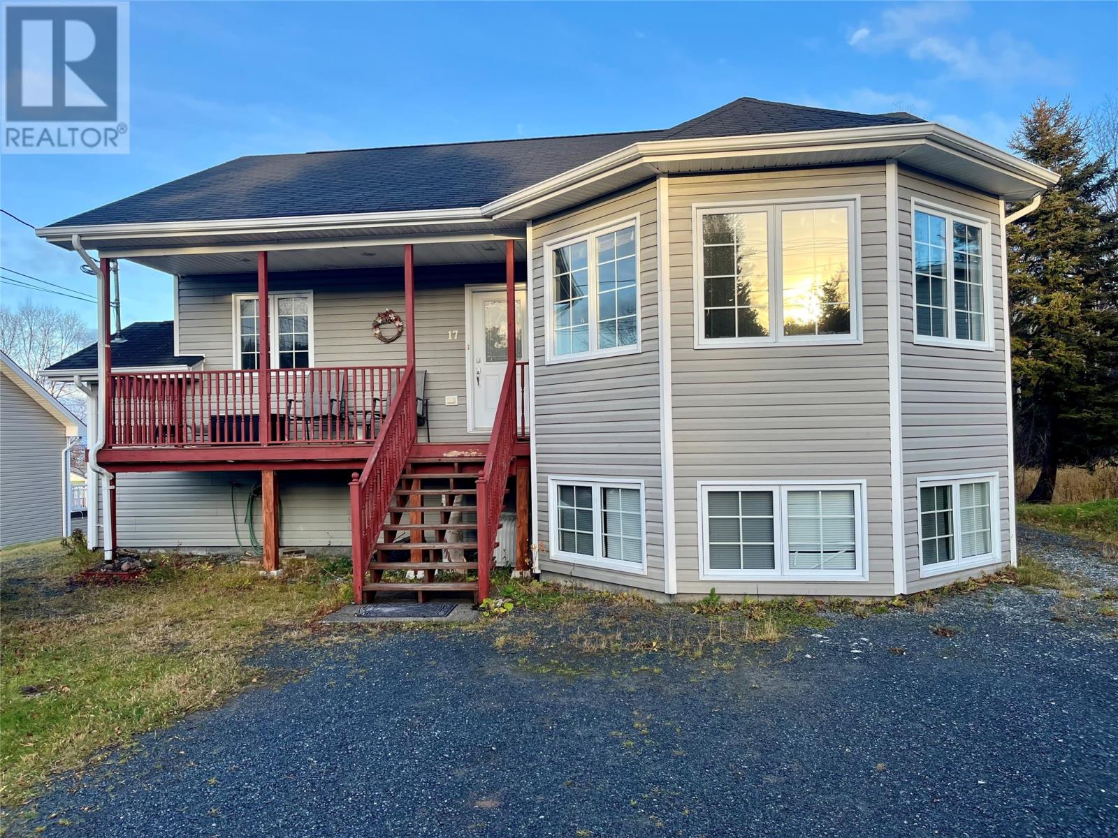 17 Hillview Avenue - 1