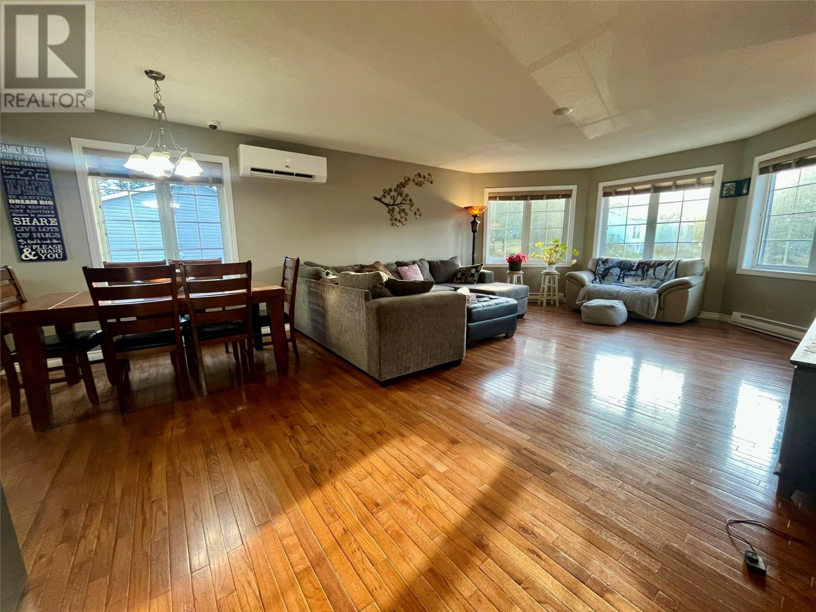 17 Hillview Avenue - 4