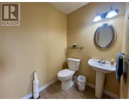 17 Hillview Avenue thumbnail 16
