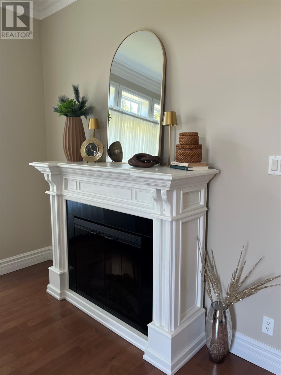 237 John Cabot Drive - Image 8