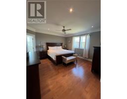 237 John Cabot Drive thumbnail 23