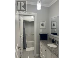237 John Cabot Drive thumbnail 38